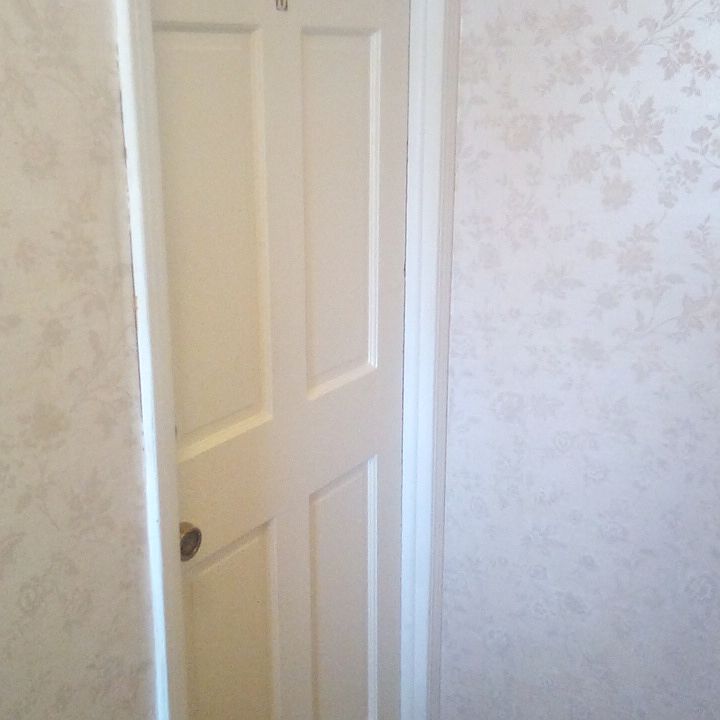 Apt B Entry Doir
