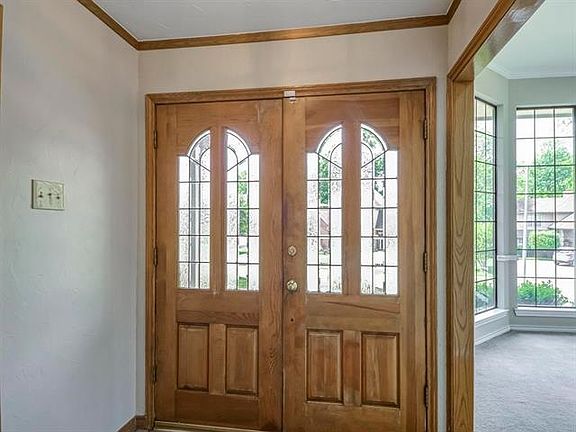 3rd image of 1318 Norfolk Ct