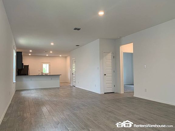 4th image of 175 Kinsley Way