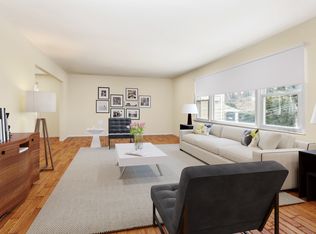 884 Scarsdale Rd, Yonkers, NY 10701