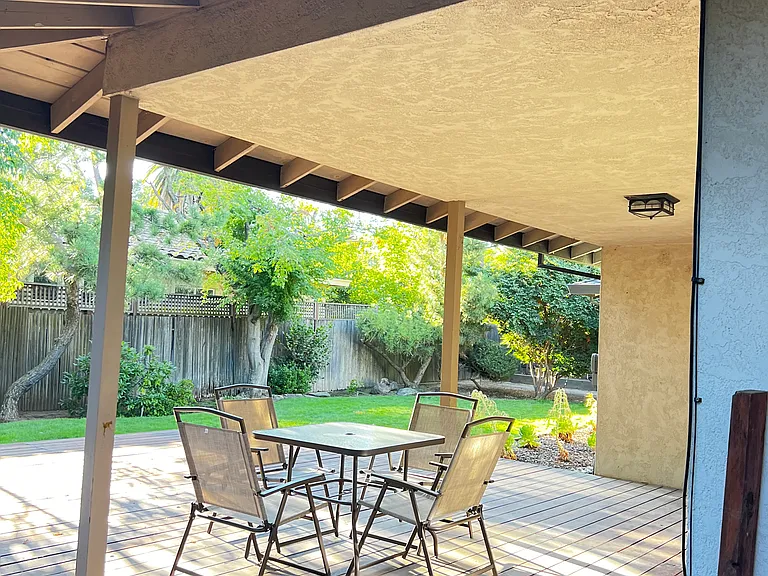 2851 Royal Palm Way — Photo 38