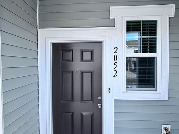3rd image of 2052 Trailside Dr