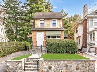 73 Hudson Park Rd, New Rochelle, NY 10805