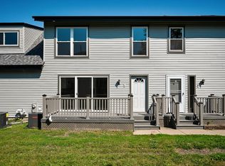 1886 Carnation Ct UNIT B, Aurora, IL 60506