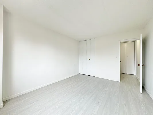 Rented by Keller Williams NYC | media 16