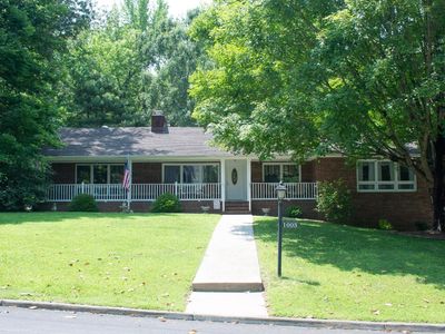 1003 Fayette St, Farmville, VA, 23901