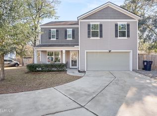 60 Holly Hall Rd, Beaufort, SC 29907