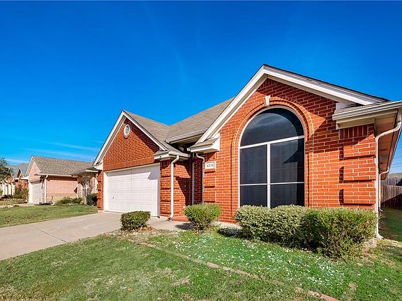 2nd image of 4216 Stone Hollow Way