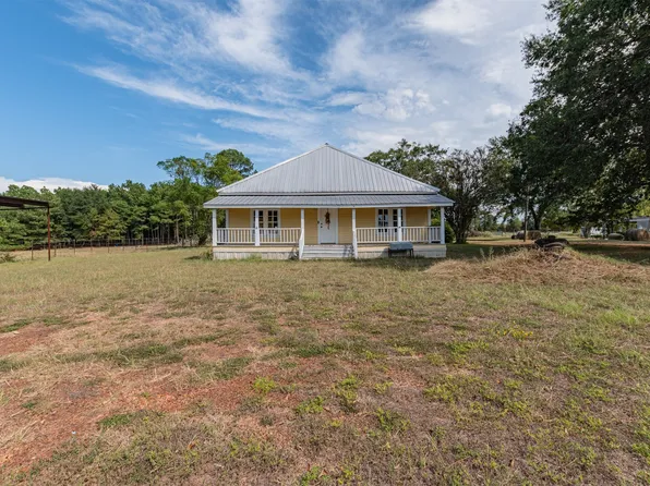 2073 Blackburn Rd, Diana, TX 75640