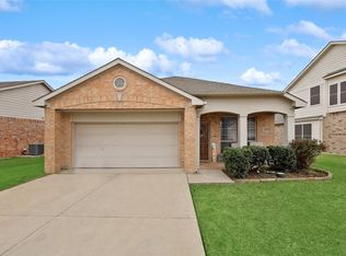 10833 Hawks Landing Rd, Haslet, TX 76052