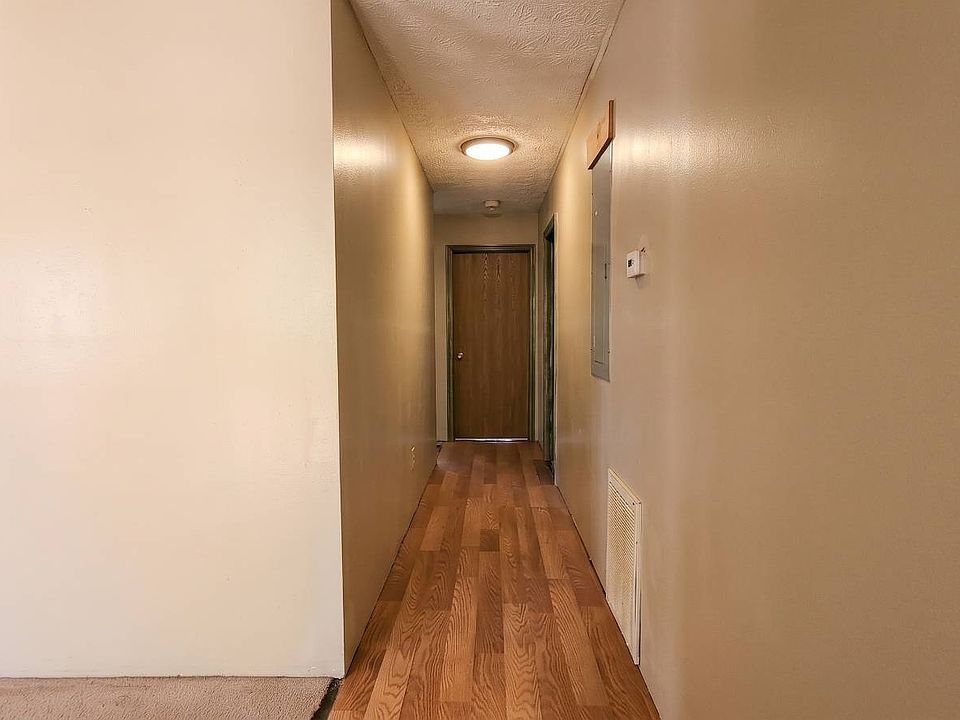 7th image of 217 Mini Rd SE