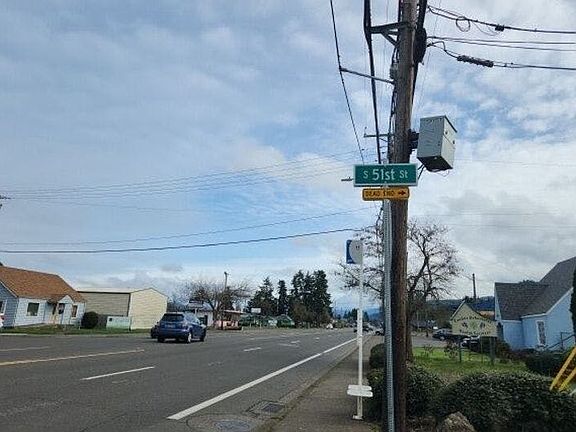 5th image of 277 S 51st St