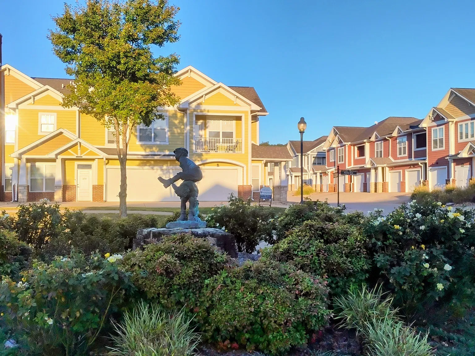2 bed, 1094 sqft, $1,525 — Photo 3
