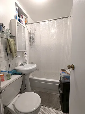 Rented by Manhattan Spaces | media 7