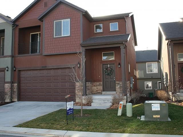 1st image of 2509 N Elm Dr