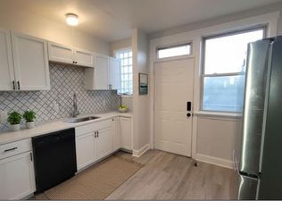 2647 W 61st St #2, Chicago, IL