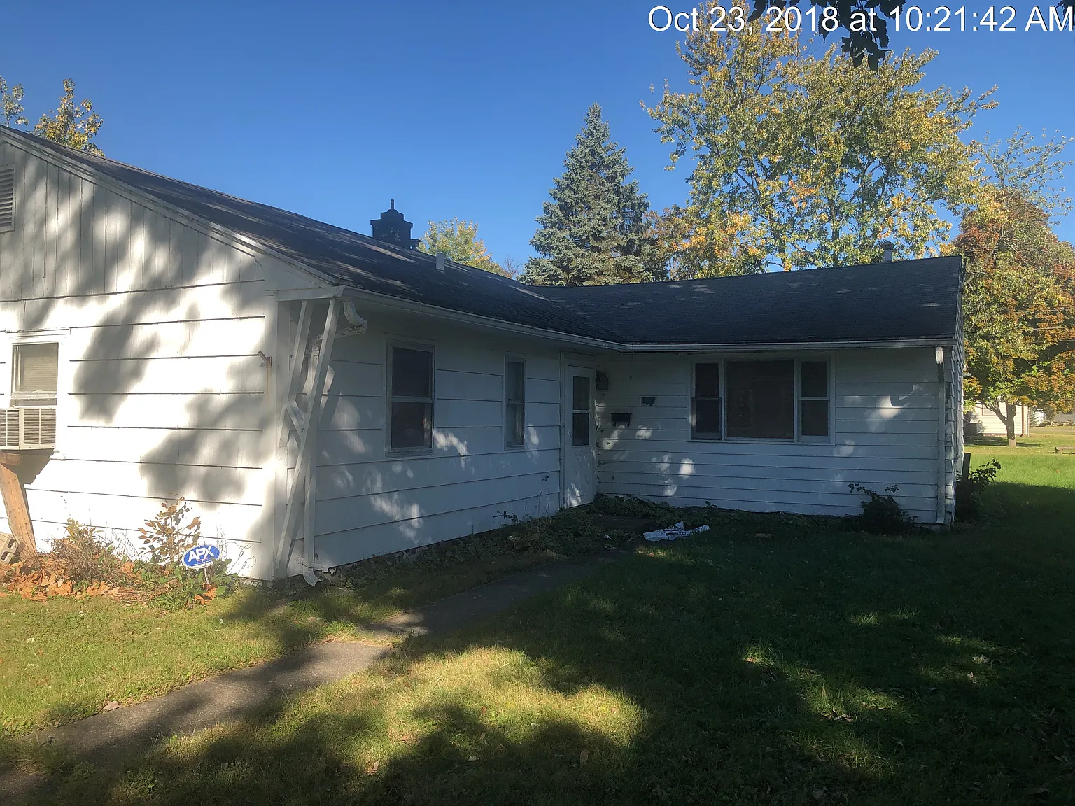517 W Columbia St photo 1