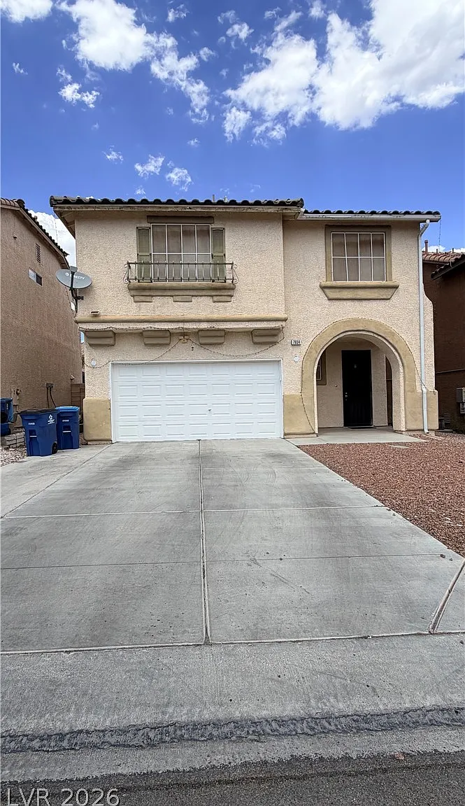 3 bed, 2.5 bath, 1595 sqft, $1,999 — Photo 2