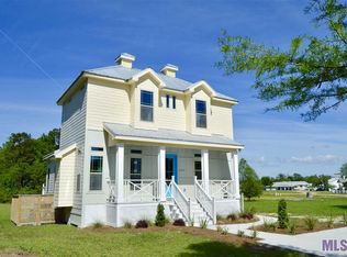 26163 Riverscape Dr, Springfield, LA 70462