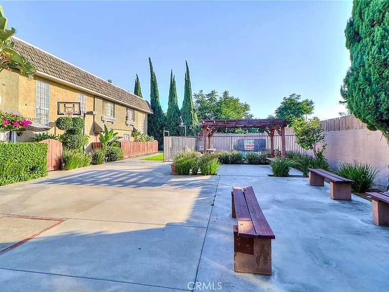 3224 N Frazier St #A — Photo 21