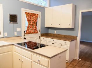 304 Meadow Ln, Chapel Hill, NC 27517