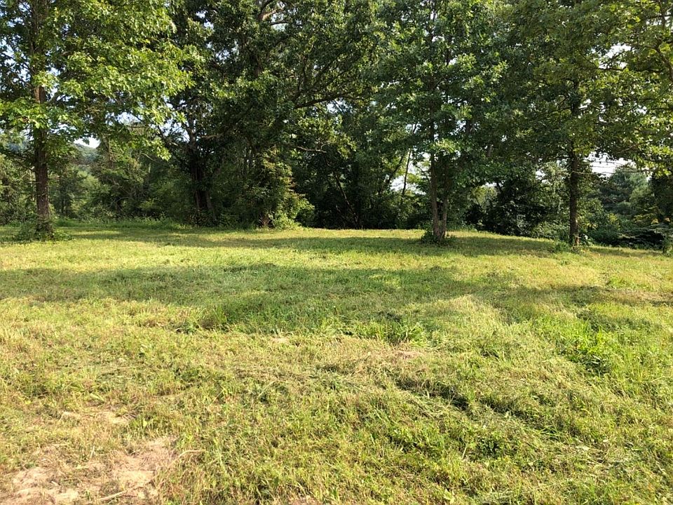 2nd image of 1 Jackson Ln