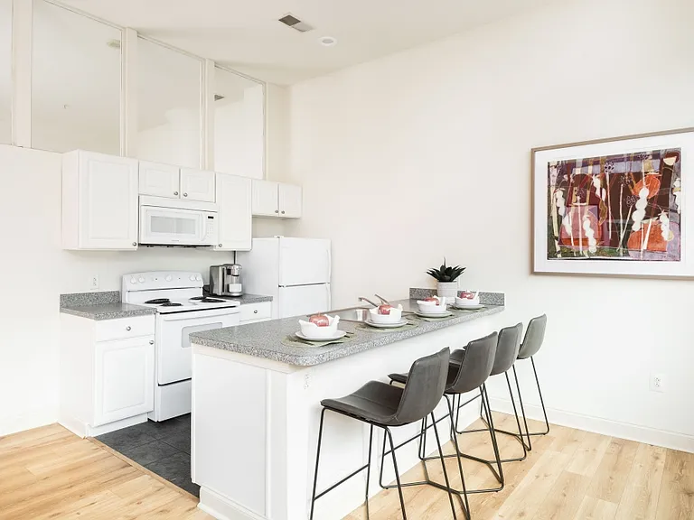 The Warehouse Apartments — Photo 4