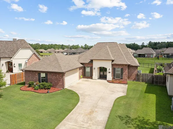 15956 Redstone Ct, Pride, LA 70770