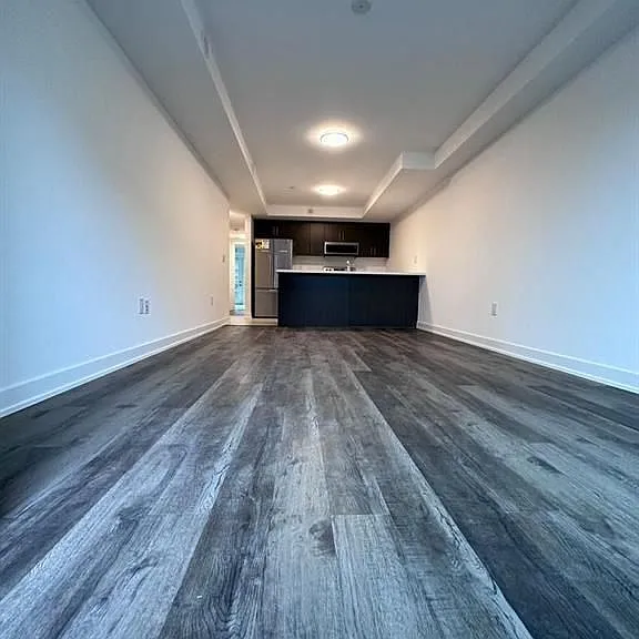 165 Veterans Dr #6 — Photo 5