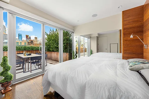 Sold by Compass | media 3