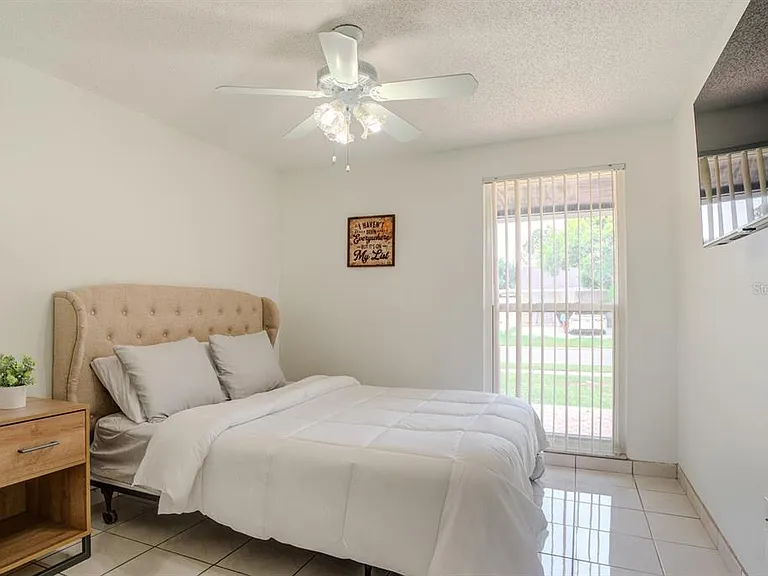 8541 Briar Grove Cir — Photo 25