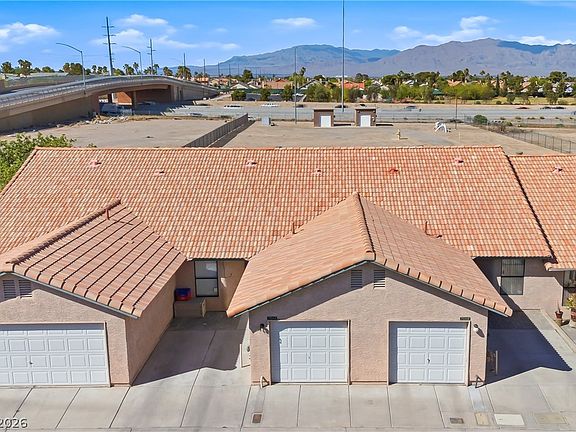 4th image of 7064 Picaroon Ln