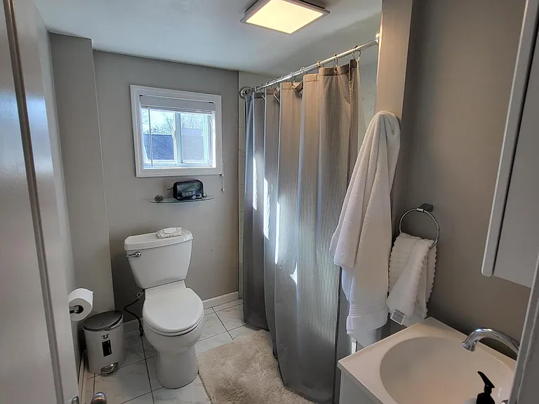 49 Locust Ave — Photo 16