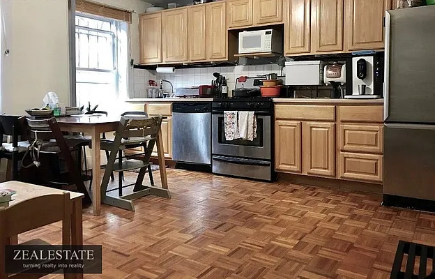 Rented by ZealEstate Group Inc | media 51