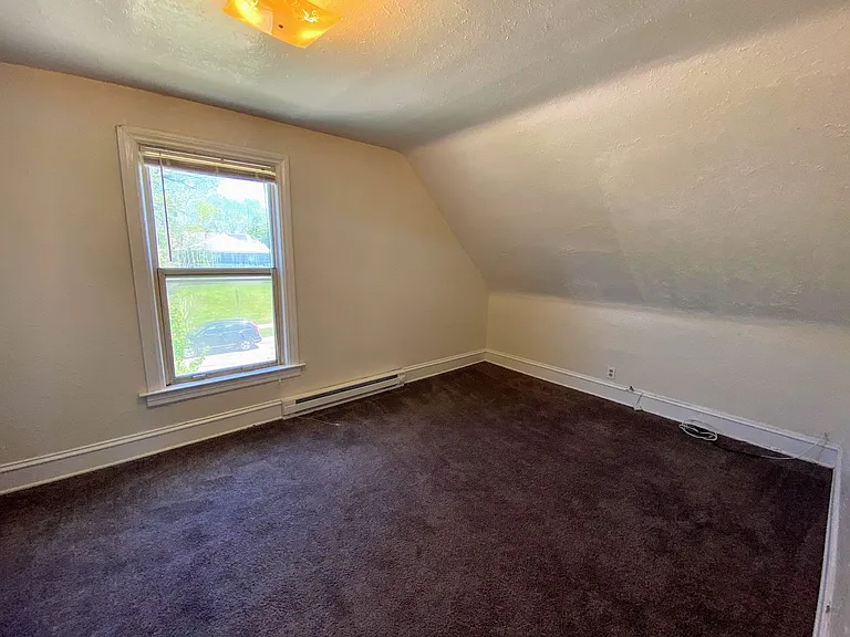 1301 North Ave NE — Photo 10