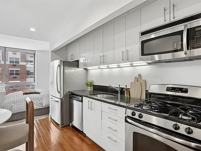 225 Schermerhorn St #24D — Photo 6
