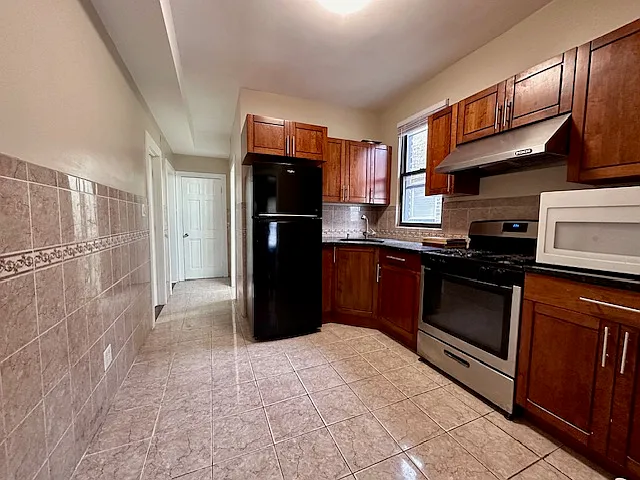 3041 W Ainslie St #2 — Photo 8