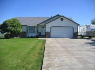 584 W 300 N, Hyrum, UT 84319