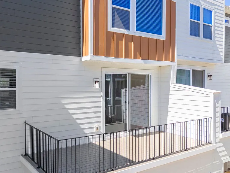 2617 Ensemble Ct — Photo 32