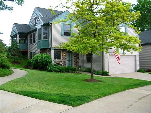1st image of 876 Hampton Ct