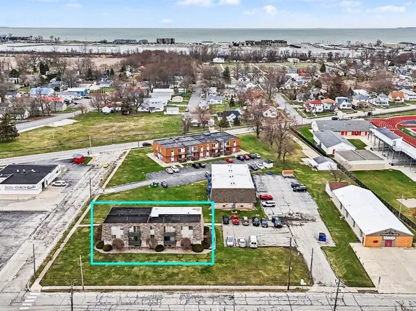 630 W 6th St, Pt Clinton, OH 43452