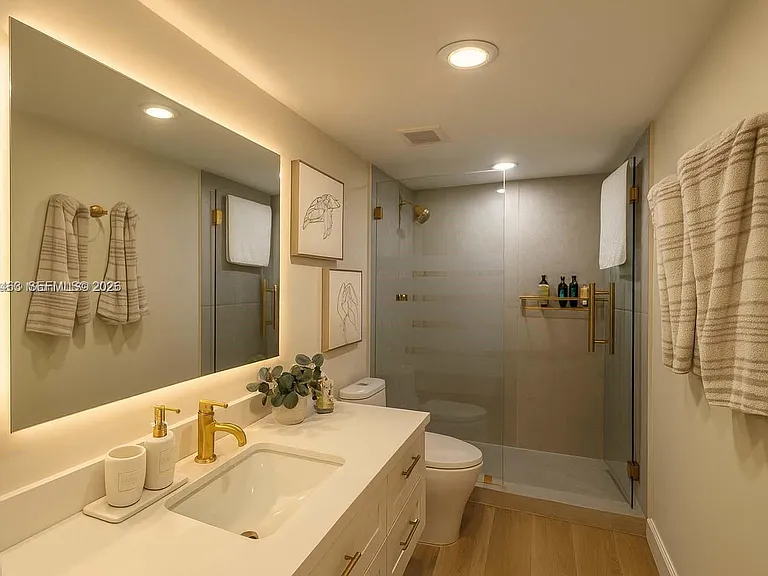 8877 Collins Ave #Penthouse 8 — Photo 14