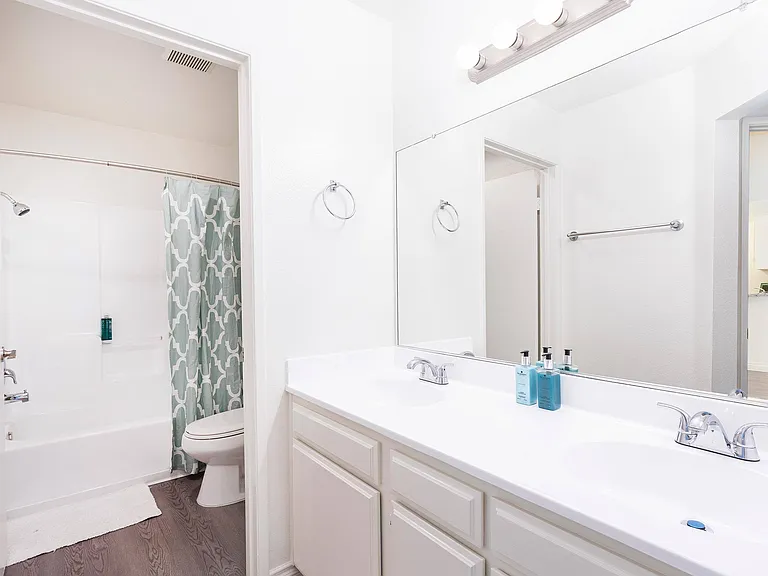 Lassen Village Apartments — Photo 12