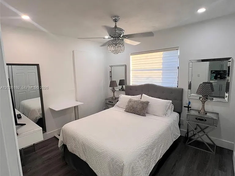 3411 SW 121st Ave — Photo 2