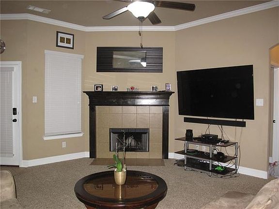 4th image of 115 Hickory Creek Dr