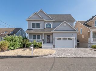 11 W Coral Dr, Brick, NJ 08723
