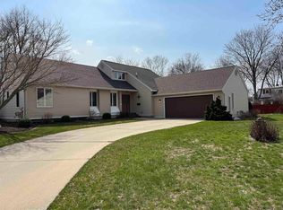 200 Harvest Ln, Frankenmuth, MI 48734
