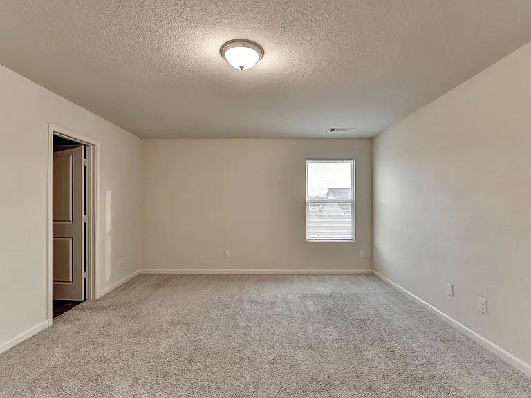 811 Independence Ave — Photo 42