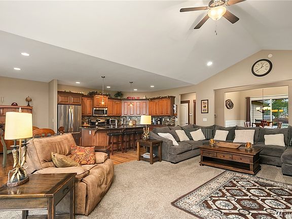5th image of 2822 291st Street Ct S