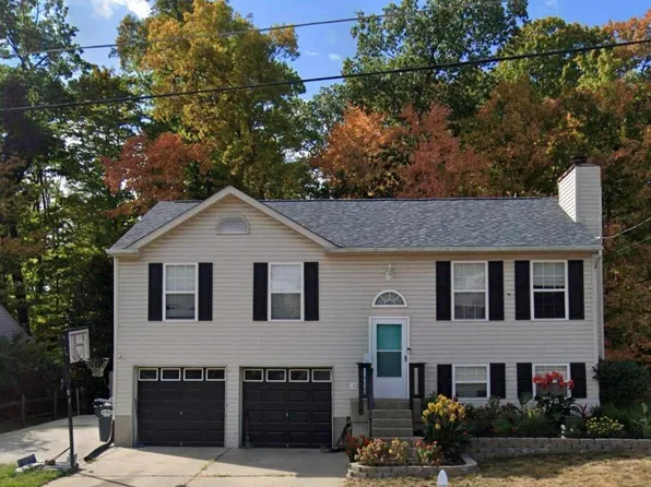 1656 Deer Run Dr, Burlington, KY 41005